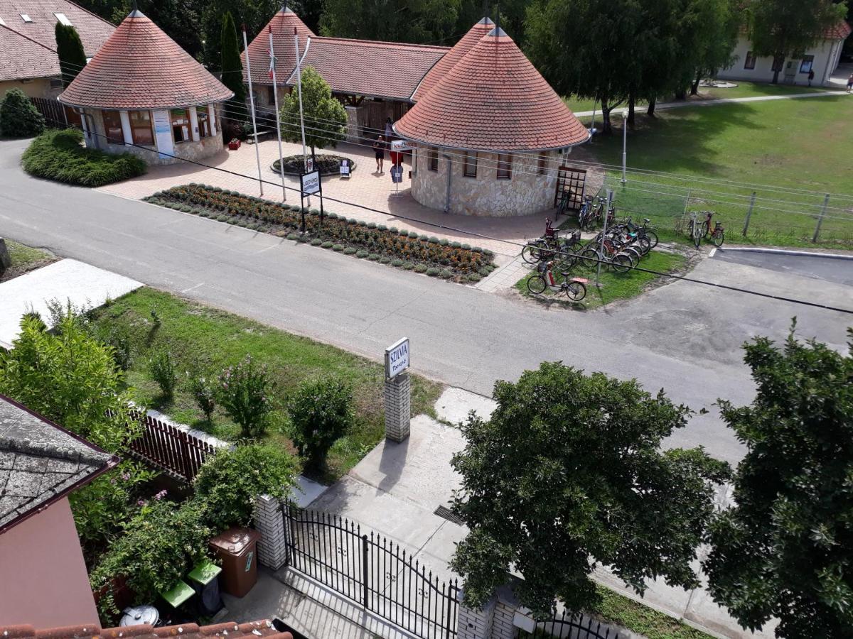 Szilvia Panzio Gyomaendrod住宿加早餐旅馆 外观 照片